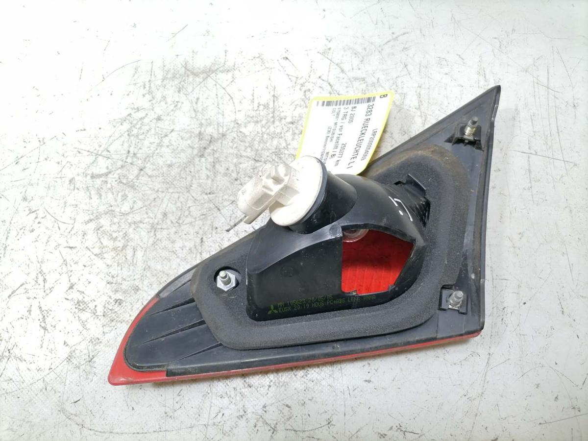 Mitsubishi Colt Z30 original R&uuml;cklicht R&uuml;ckleuchte links innen 3 T&uuml;rer BJ05